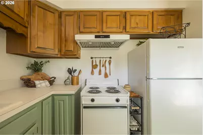 10910 NE Hancock St, Portland, OR 97220 - Photo 21