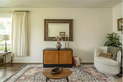 10910 NE Hancock St, Portland, OR 97220 - Photo 11
