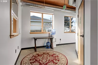 544 SW 4th St, Redmond, OR 97756 - Photo 7