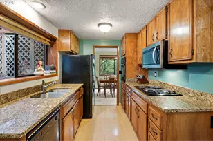 2854 Warren St, Eugene, OR 97405 - Photo 13