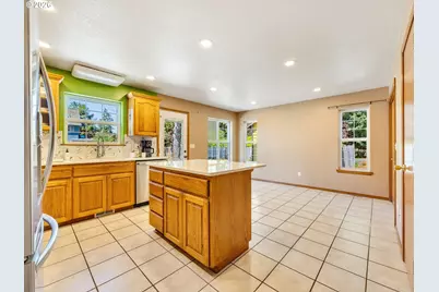 36468 River Point Dr, Astoria, OR 97103 - Photo 11