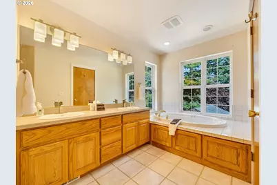 36468 River Point Dr, Astoria, OR 97103 - Photo 21