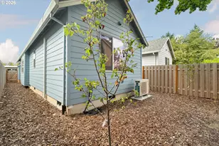 388 NE 91st Ave, Portland, OR 97220 - Photo 31