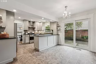 7670 SW Danielle Ave, Beaverton, OR 97008 - Photo 11