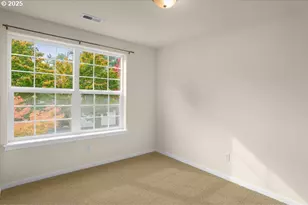 515 NE Suttle Rd, Portland, OR 97211 - Photo 15