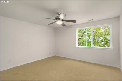 515 NE Suttle Rd, Portland, OR 97211 - Photo 19