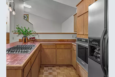 6 Adams Ct, Lake Oswego, OR 97035 - Photo 11