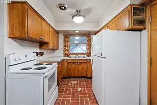 4620 SE 104th Ave, Portland, OR 97266 - Photo 13