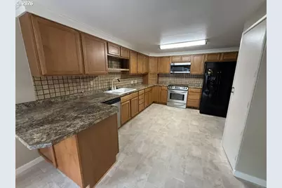 1600 Rhododendron Dr #218, Florence, OR 97439 - Photo 9