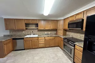 1600 Rhododendron Dr, Florence, OR 97439 - Photo 7