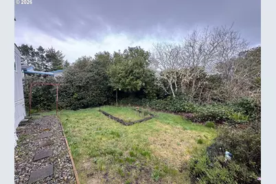1600 Rhododendron Dr #218, Florence, OR 97439 - Photo 21