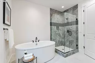 16240 NW Holman Wy, Portland, OR 97229 - Photo 23