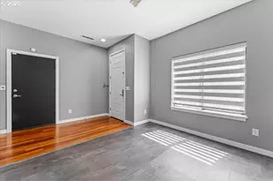2140 NW 16th Ave, Portland, OR 97209 - Photo 3