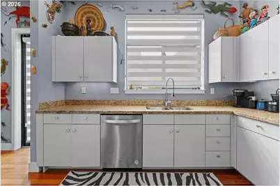 2140 NW 16th Ave, Portland, OR 97209 - Photo 11