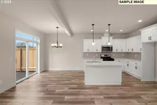 4673 SE Steelhead Ct, Hillsboro, OR 97123 - Photo 3