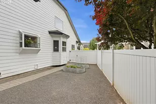 1090 N 26th Terrace, Cornelius, OR 97113 - Photo 41