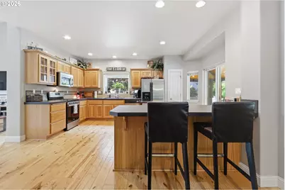 1090 N 26th Ter, Cornelius, OR 97113 - Photo 11
