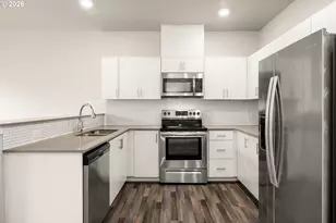 17137 SW Appledale Rd, Beaverton, OR 97007 - Photo 5