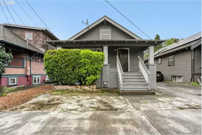 2145 SE Cesar E Chavez Blvd, Portland, OR 97214 - Photo 1