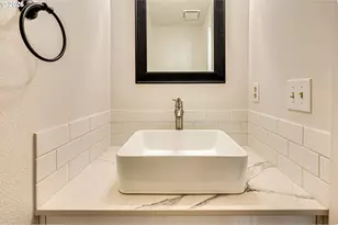 6916 NE 43rd St, Vancouver, WA 98661 - Photo 9