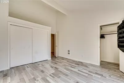 6916 NE 43rd St #B, Vancouver, WA 98661 - Photo 11