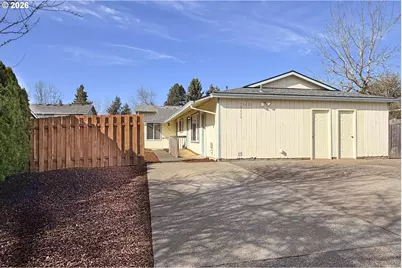 13231 Clairmont Way, Oregon City, OR 97045 - Photo 3