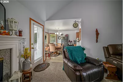 733 Sitka Deer Ct NW, Salem, OR 97304 - Photo 9