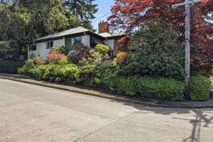 2473 Columbia St, Eugene, OR 97403 - Photo 3
