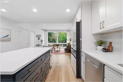 10313 SW 87th Ave, Portland, OR 97223 - Photo 9
