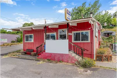 605 State St, Lyle, WA 98635 - Photo 3