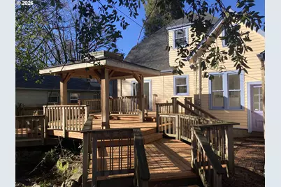 470 W Broadway, Eugene, OR 97401 - Photo 25