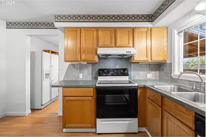 4925 SE 133rd Ave, Portland, OR 97236 - Photo 13