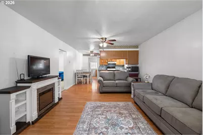 4925 SE 133rd Ave, Portland, OR 97236 - Photo 9