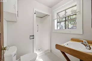 344 E 14th Ave, Eugene, OR 97401 - Photo 17