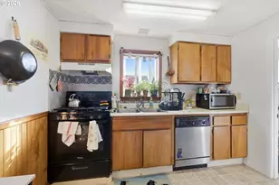 344 E 14th Ave, Eugene, OR 97401 - Photo 27