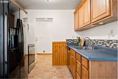 340 E Gloucester St, Gladstone, OR 97027 - Photo 13