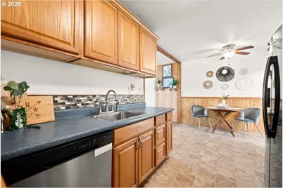 340 E Gloucester St, Gladstone, OR 97027 - Photo 15