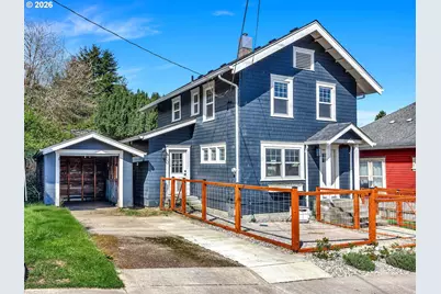 933 8th St, Astoria, OR 97103 - Photo 1