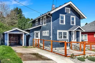 933 8th St, Astoria, OR 97103 - Photo 1