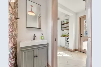 933 8th St, Astoria, OR 97103 - Photo 15