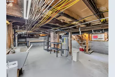 933 8th St, Astoria, OR 97103 - Photo 23