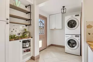 933 8th St, Astoria, OR 97103 - Photo 13