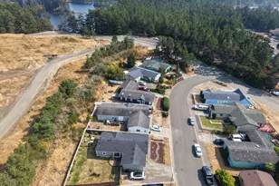 921 Stillwater Dr, Coos Bay, OR 97420 - Photo 39