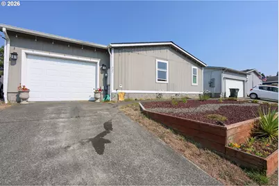 921 Stillwater Dr, Coos Bay, OR 97420 - Photo 5