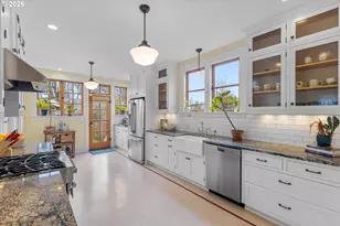 2276 SE Spruce Ave, Portland, OR 97214 - Photo 17