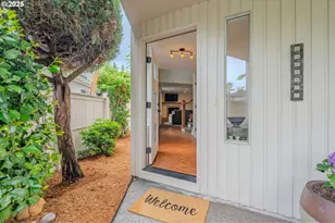 13708 SE 37th St, Vancouver, WA 98683 - Photo 3