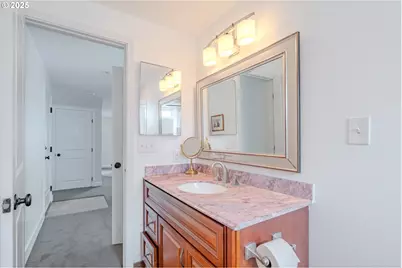 13708 SE 37th St, Vancouver, WA 98683 - Photo 9