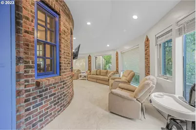 4224 SW Melville Ave, Portland, OR 97239 - Photo 13