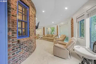 4224 SW Melville Ave, Portland, OR 97239 - Photo 13