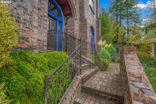 4224 SW Melville Ave, Portland, OR 97239 - Photo 5